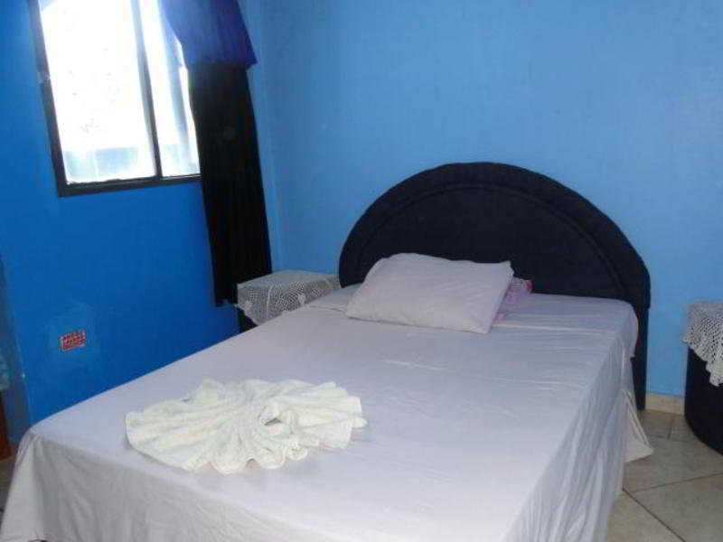 Hotel Catedral Ciudad del Este Buitenkant foto